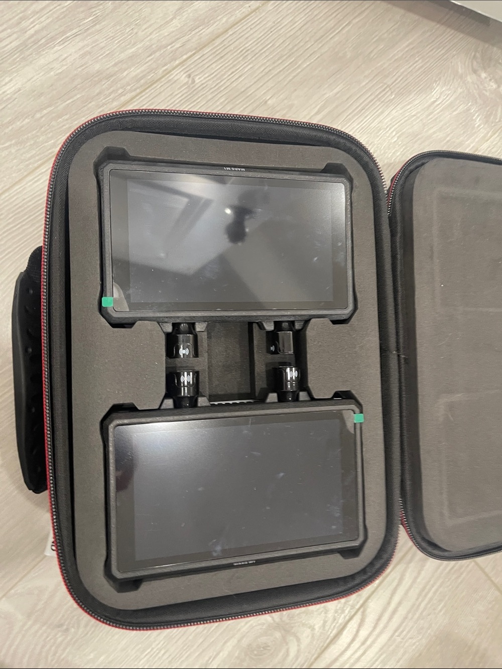 Portable Dual-Screen Monitor Kit - Black